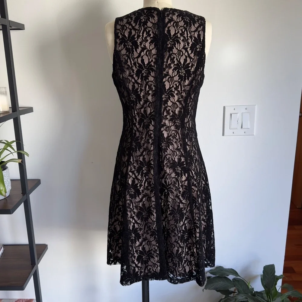 Maggie London Black Lace Fit & Flare‎ Lined Dress-Women's Size 4-Cocktail Dress